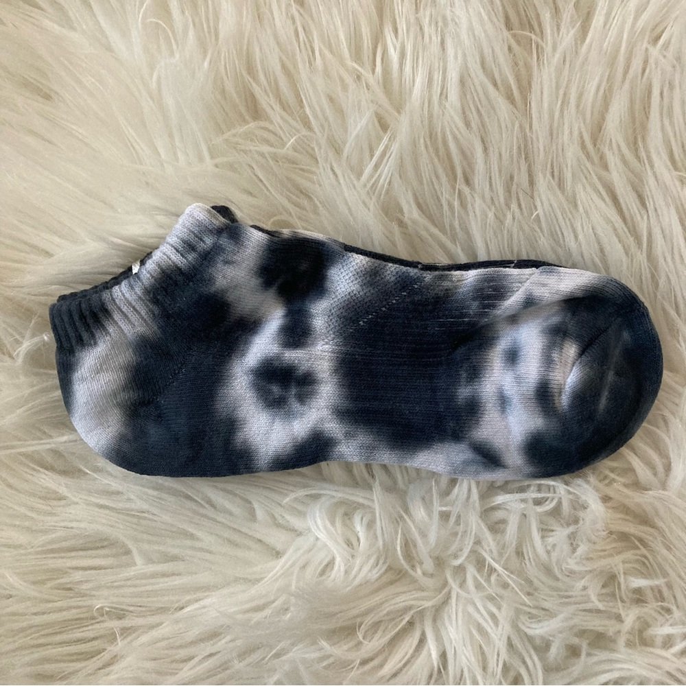 109- Tie Dye Thick Cotton Under Ankle Socks